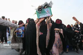 گزارش تصویری | مراسم تشییع پیکر شهدای حمله جنایتکارانه آمریکا به یک مراسم عروسی در شهرستان سیریک - کوهستک
