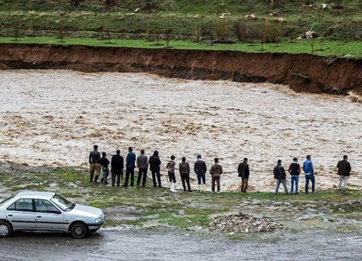 در مجاورت مسیل‌ها، کال‌ها و رودخانه‌ها اتراق نکنید