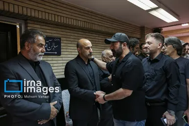 عکس‌هایی از مراسم ترحیم شهید «علیرضا تنابنده» برادرزاده محسن تنابنده