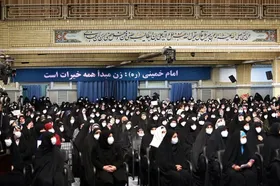 ویدئو| هم&zwnj;خوانی گروه سرود در دیدار جمعی از بانوان منتخب با رهبر انقلاب