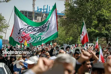راهپیمایی ضدصهیونیستی نمازگزاران مشهدی و حمایت از عملیات وعده صادق سپاه