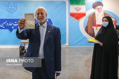 عکس‌هایی از سومین روز ثبت‌نام کاندیداهای چهاردهمین دوره انتخابات ریاست‌جمهوری ۱۴۰۳