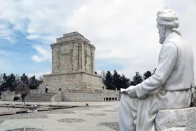بزم شعر از امید تا امیر در توس