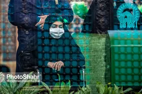استجابت به شرط &laquo;رضا&raquo; | نیم روزی جستجو در میان نامه&zwnj;های زائران ضریح بارگاه ثامن الحجج (ع)