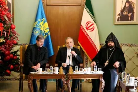 عراقچی: همزیستی ارامنه و مسلمانان در ایران الگویی مثال&zwnj;زدنی است