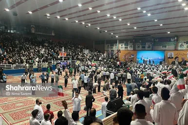 عکس‌هایی از انتظار هواداران محمدباقر قالیباف برای دیدار با او در مشهد
