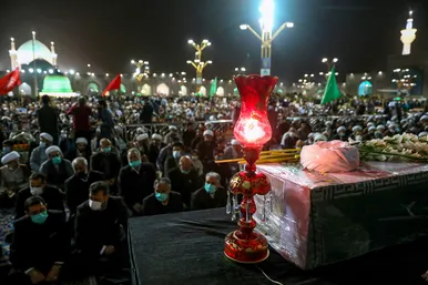 مراسم وداع با پیکر شهید حجت‌الاسلام محمد اصلانی در حرم مطهر رضوی