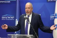 لیبرمن: نتانیاهو خطر واقعی برای اسرائیل است