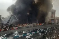 آتش‌سوزی گسترده در بازار محلی جنت در کنار نیایش مال تهران + جزئیات و فیلم (۱۴ بهمن ۱۴۰۴)