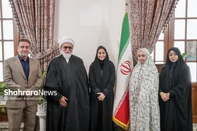 گزارش تصویری | دیدار تولیت آستان قدس رضوی با سارا دیدار بازیکن تیم ملی فوتبال ایران