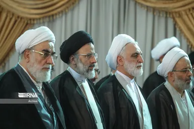 عکس‌هایی از شهید آیت‌الله سید ابراهیم رئیسی در گذر زمان (۱)