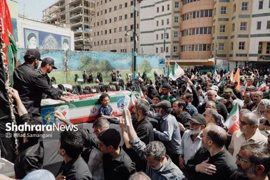 گزارش تصویری | تشییع پیکر مطهر شهید اقتدار حسن حسینی نژاد در مشهد