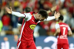 اختلاف عجیب مهاجم پرسپولیس با گل&zwnj;محمدی