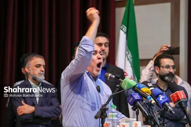 سفر تبلیغاتی محمدجواد ظریف به مشهد برای دور دوم انتخابات ۱۴۰۳