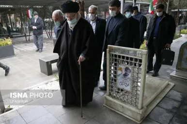 حضور مقام معظم رهبری در مرقد مطهر امام خمینی(ره) و گلزار شهیدان