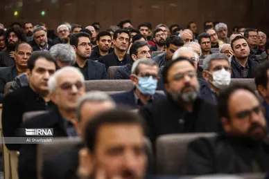 عکس‌هایی از مراسم ترحیم همسر علیرضا قربانی
