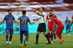درگیری شدید بازیکنان استقلال و پرسپولیس در انتهای دربی+ ویدئو