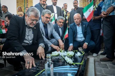 گزارش تصویری | رونمایی از یادمان شهدای بوستان‌های خورشید و اردیبهشت در مشهد