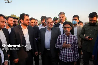 جشنواره گل و شیرینی در بوستان ارم