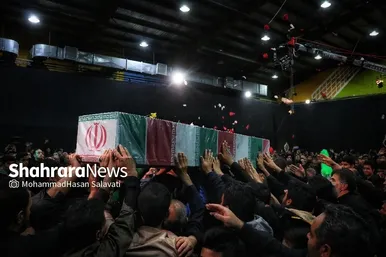 مراسم احیاء شب ۲۱ ماه رمضان و وداع با پیکر شهید گمنام در شهرک شهید رجایی