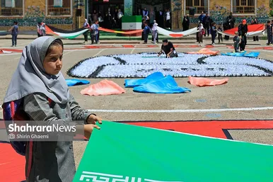 گزارش تصویری | درنا برای کودکان میناب