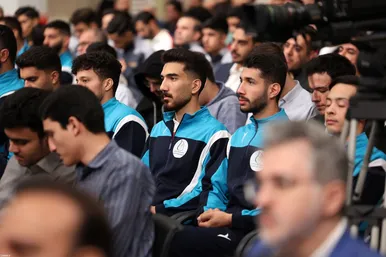 عکس‌هایی از دیدار مدال‌آوران ورزشی و علمی با رهبر انقلاب (۲۸ مهرماه ۱۴۰۴)