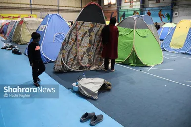 گزارش تصویری | اسکان زائران در سالن‌های ورزشی شهرداری مشهد در ایام نوروز