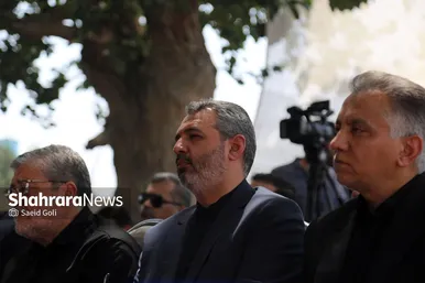گزارش تصویری | آیین بهره‌برداری از دو توقفگاه ناوگان باری درون‌شهری شهید مفتح و آزادگان و ۱۱۵ ایستگاه تخلیه و بارگیری در سطح شهر