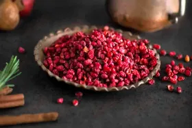 برای کنترل باکتری&zwnj;های دهان و دندان از زرشک استفاده کنید