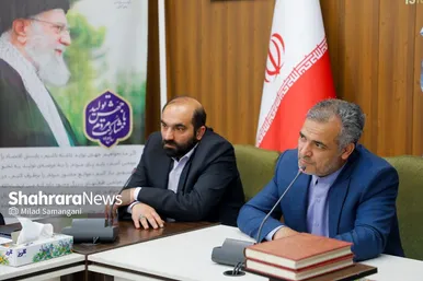آیین رونمایی از پوستر نخستین کنفرانس ملی چالش‌های حاشیه‌نشینی و فرصت‌های بازآفرینی