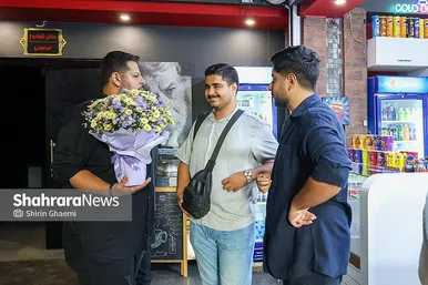 گزارش تصویری | اکران مردمی فیلم سینمایی «ماده ۳۵۱» با حضور عوامل در مشهد
