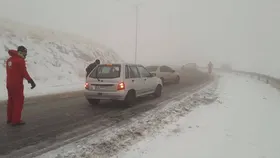 جاده&zwnj;های خراسان رضوی برفی و بارانی است (۸ دی ۱۴۰۲)