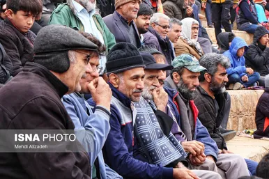 مسابقات کشتی با چوخه اسفراین