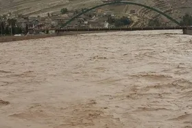 سیل در لرستان | تخریب ۳ پل و قطع راه ارتباط با ۲۳ روستا (۲۳ فروردین ۱۴۰۲) + فیلم