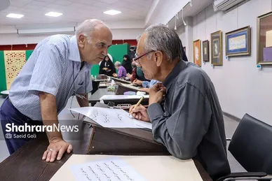 گزارش تصویری | رویداد هم‌نویسی «حصن حصین» با حضور استادان خوشنویسی مشهد در نگارخانه رضوان