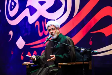 مراسم احیاء شب ۲۱ ماه رمضان و وداع با پیکر شهید گمنام در شهرک شهید رجایی