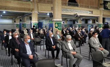 دیدار جمعی از مسئولان نظام و مهمانان شرکت کننده در کنفرانس وحدت اسلامی با رهبر معظم انقلاب