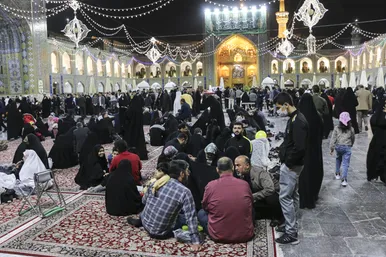حرم مطهر امام رضا (ع) در نیمه شعبان