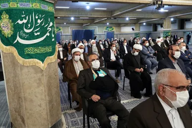 دیدار جمعی از مسئولان نظام و مهمانان شرکت کننده در کنفرانس وحدت اسلامی با رهبر معظم انقلاب