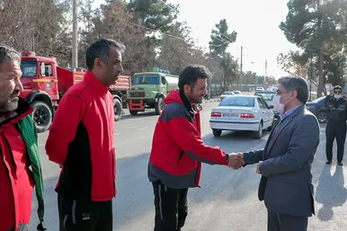 بازگشت آتش‌نشانان اعزامی از کنارک