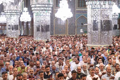 نماز عید قربان در حرم مطهر رضوی