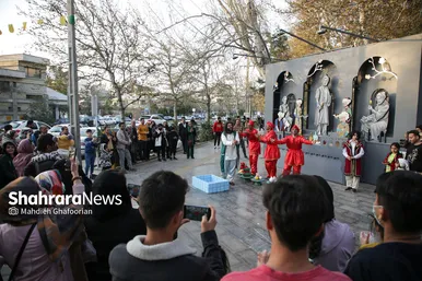اجرای سرود و نمایش های نوروزی در مشهد