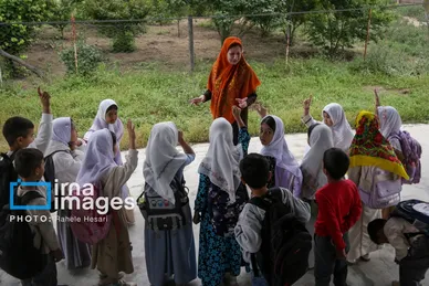 گزارش تصویری | تحصیل در باغ خانه معلم