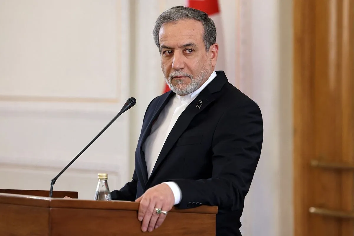 وزیر خارجه از پاسخ رسمی ایران به نامه ترامپ از طریق عمان خبرداد