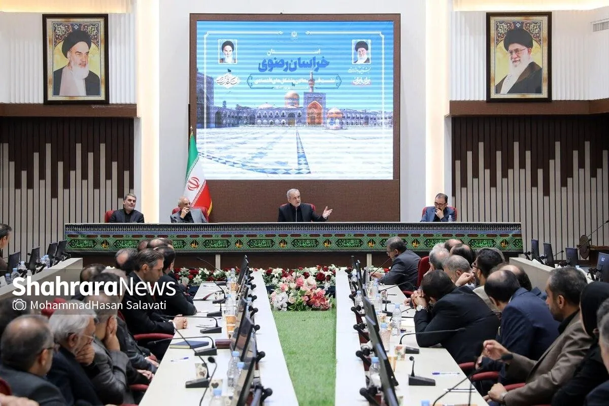 پزشکیان در جمع فعالان اقتصادی استان خراسان رضوی: در بسیاری از قسمت‌ها باید جراحی داشته باشیم | بدون همراهی مردم نمی‌توانیم کاری انجام دهیم