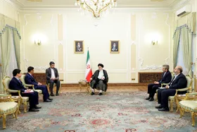 رئیسی: تاریخ هیچگاه جنایت&zwnj;های آمریکا علیه ملت ویتنام را از یاد نخواهد برد