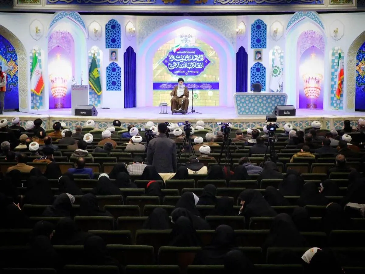 آیت‌الله علم‌الهدی: باید مهدویت در جامعه پررنگ‌تر باشد | مقاومت، بهترین سلاح تولید امید مهدوی است
