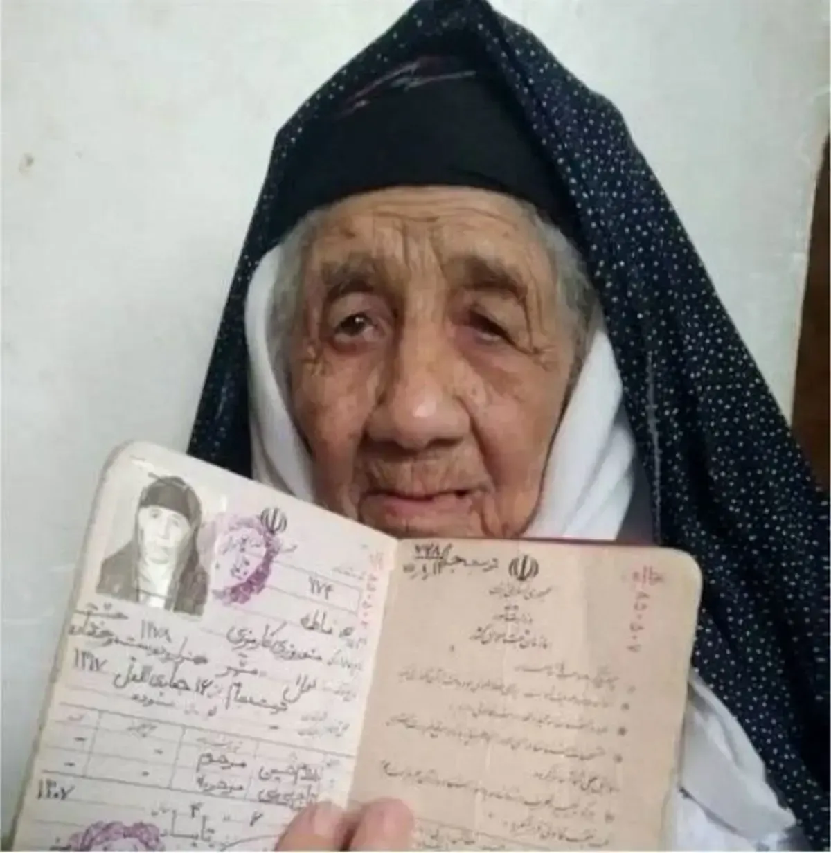 پیرترین فرد جهان در تربت‌جام خراسان رضوی درگذشت | راز عمر ۱۲۶ ساله فاطمه نوروزی چه بود؟