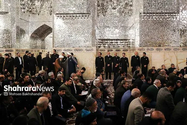 غبارروبی مضجع منور امام رضا(ع)