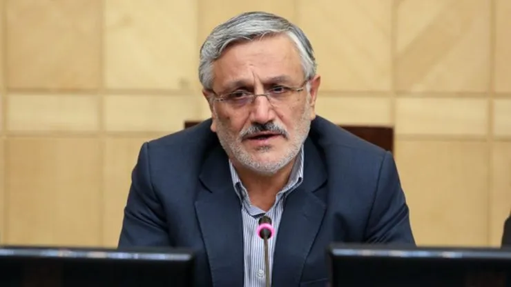 جدال‌های سیاسی به پایان نرسیده بلکه با شیوع کرونا از اولویت خارج شده